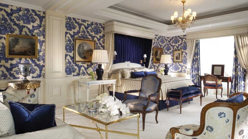 Lot - Suite de six verres à eau - Catalog# 755494 Four Seasons Hotel George  V, Paris - Season 2